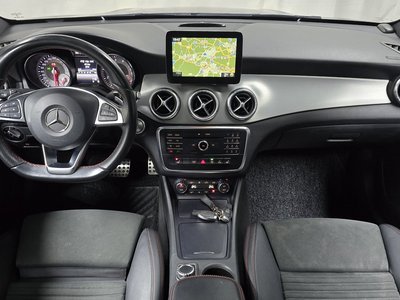 MERCEDES-BENZ CLA - 5