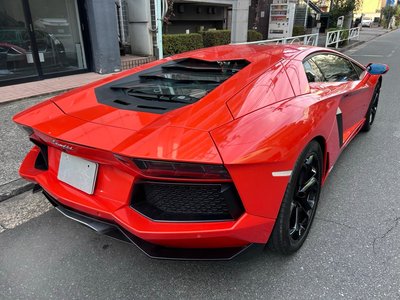LAMBORGHINI AVENTADOR - 8