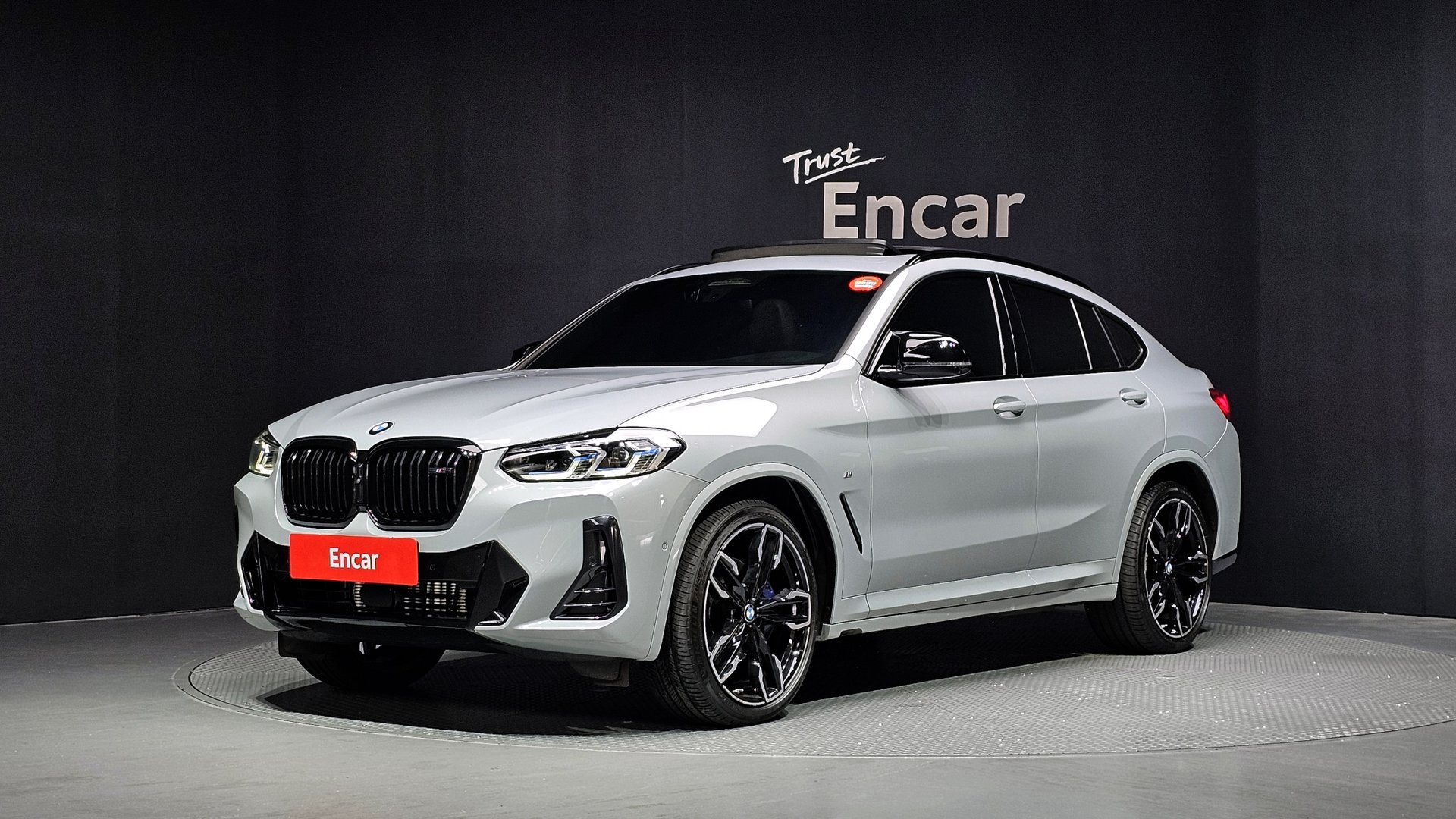 BMW X4 - View 1
