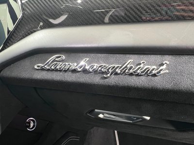 2023 Lamborghini URUS — миниатюра 56