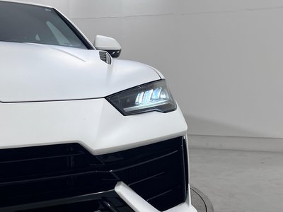 2023 Lamborghini URUS — миниатюра 15