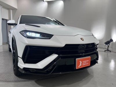 2023 Lamborghini URUS — миниатюра 13