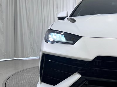 2023 Lamborghini URUS — миниатюра 14
