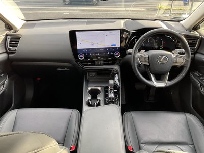 2022 Lexus NX 缩略图 2
