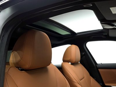 2025 BMW 3 SERIES 缩略图 23