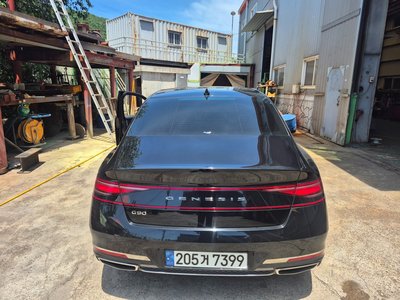 صورة 7 لـ 2022 Genesis G90