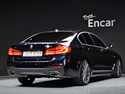 BMW 5 SERIES - 4