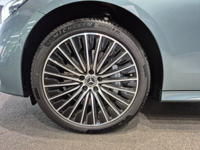 MERCEDES-BENZ E-CLASS - 6