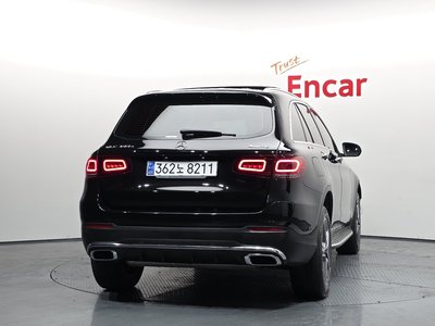 MERCEDES-BENZ GLC - 4