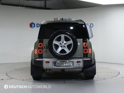 LAND ROVER DEFENDER - 3