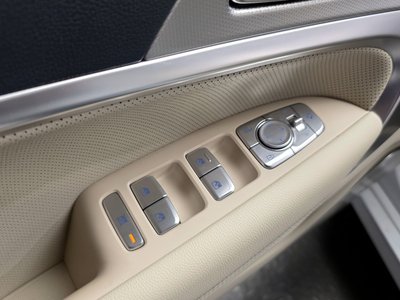 2024 Genesis THE NEW G70 — миниатюра 13