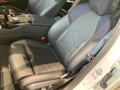 صورة مصغرة 22 لـ 2025 BMW 5 SERIES TOURING