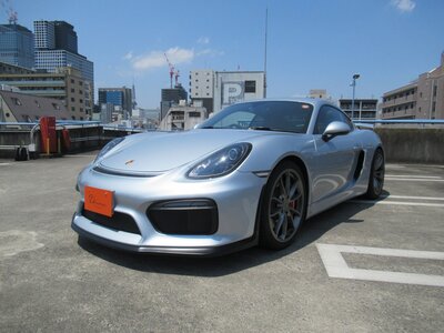PORSCHE CAYMAN - 1