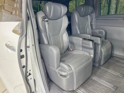 TOYOTA ALPHARD - 9