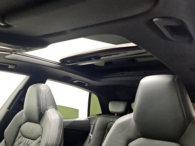 2021 AUDI Q8 — миниатюра 18