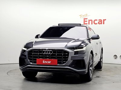 AUDI Q8 - 2