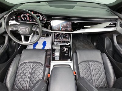 AUDI Q8 - 5