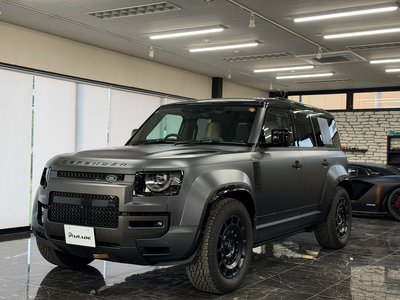 LAND ROVER DEFENDER - 10