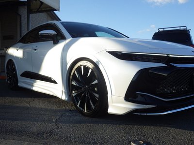 TOYOTA CROWN CROSSOVER - 5