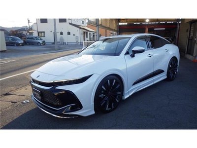 TOYOTA CROWN CROSSOVER - 1