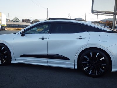 TOYOTA CROWN CROSSOVER - 10