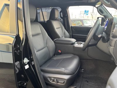 TOYOTA LAND CRUISER 250 - 8