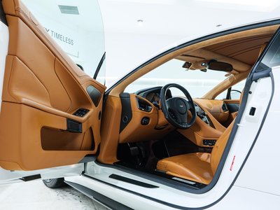 ASTON MARTIN VANQUISH - 6