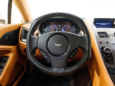 ASTON MARTIN VANQUISH - 2