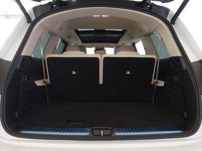 MERCEDES-BENZ GLS - 10