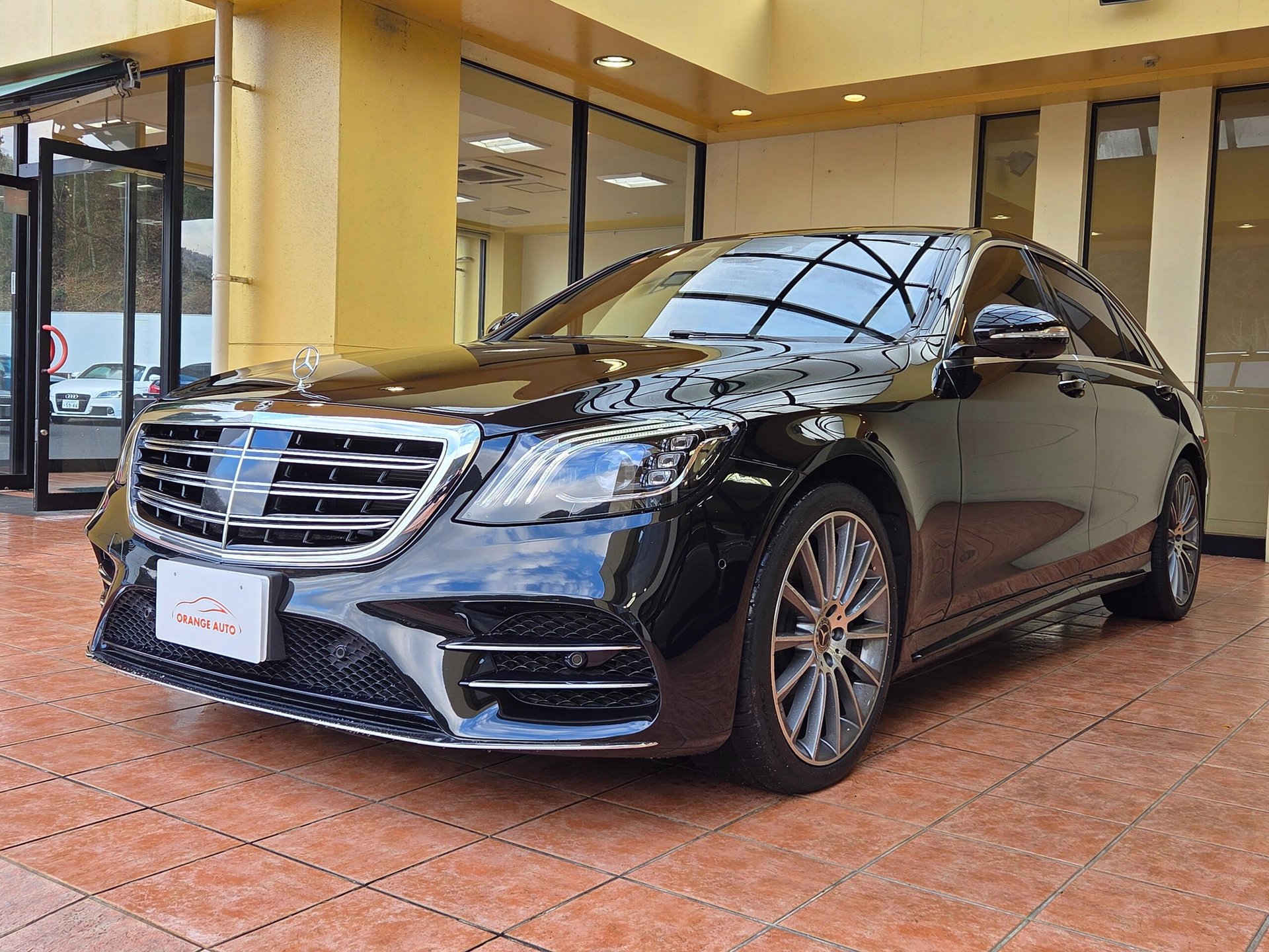 MERCEDES-BENZ S-CLASS - View 1