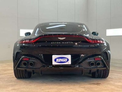 ASTON MARTIN VANTAGE - 6