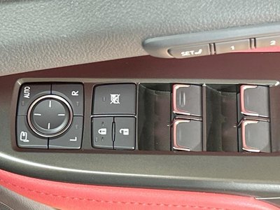 2023 Lexus NX — миниатюра 39