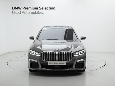 BMW 7 SERIES - 2
