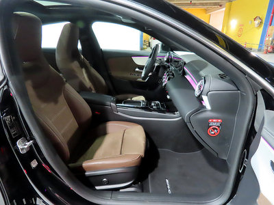 MERCEDES-BENZ CLA - 9