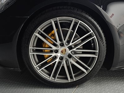 PORSCHE PANAMERA - 6