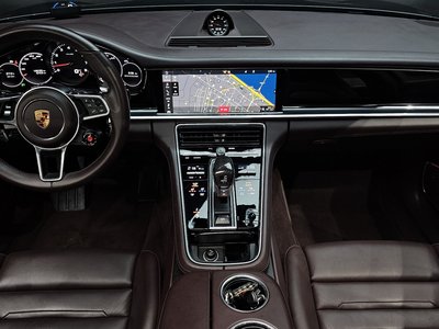 PORSCHE PANAMERA - 5
