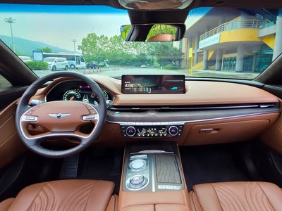 GENESIS G80 (RG3) - 9