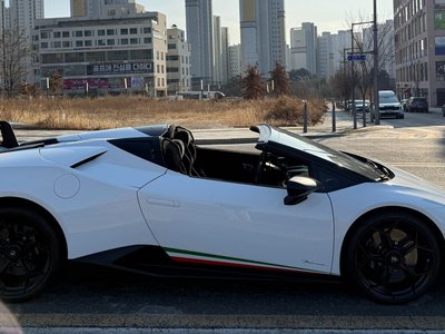 LAMBORGHINI HURACAN - 2