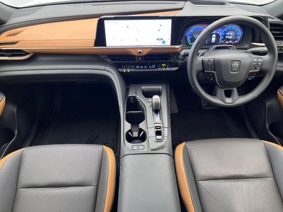 صورة 2 لـ 2023 Toyota CROWN CROSSOVER