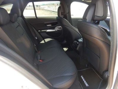 صورة مصغرة 12 لـ 2025 Mercedes-BENZ E-CLASS