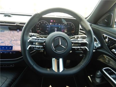 MERCEDES-BENZ E-CLASS - 8