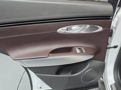 2021 Genesis GV70 thumbnail 15