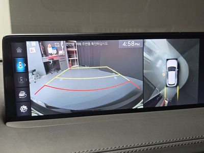2021 Genesis GV70 thumbnail 24