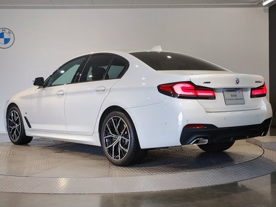BMW 5 SERIES - 8