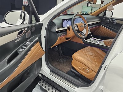GENESIS GV80 - 10