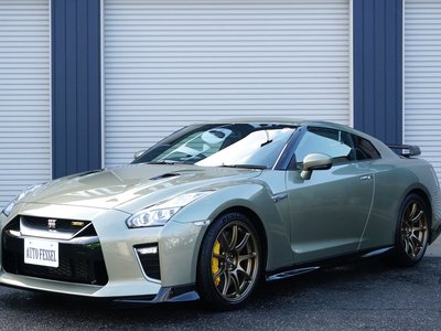 NISSAN GT-R - 3