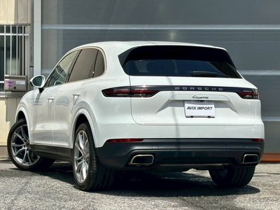 PORSCHE CAYENNE - 4