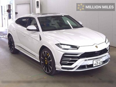 LAMBORGHINI URUS - 1