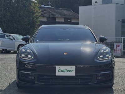 PORSCHE PANAMERA - 4