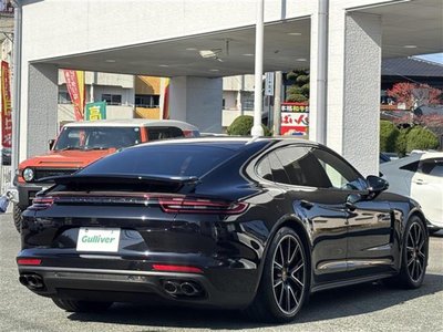 PORSCHE PANAMERA - 3